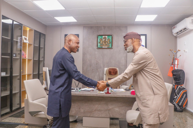 Picture of Governor of Enugu State, Peter Mbah and Minister of of Solid Minerals, Dele Alake